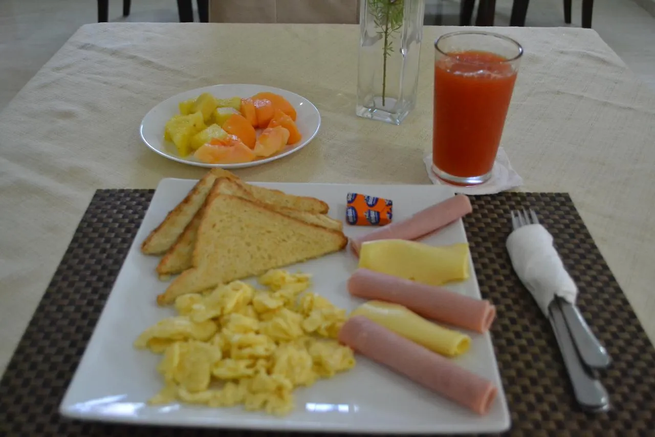Hotel Renacer Santo Domingo